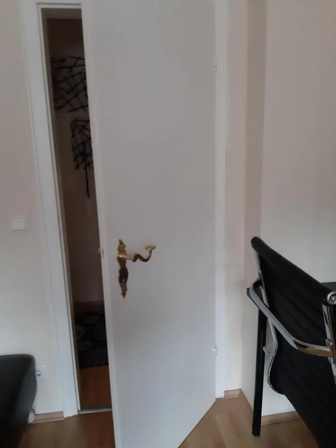 2 Bed/2 Baths In Dusseldorf Center Next To Kytaro Apartment 0*,