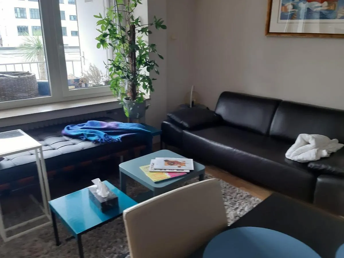 2 Bed/2 Baths In Duesseldorf Center Next To Kytaro contacts