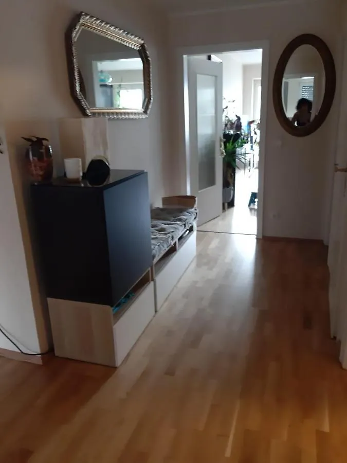 2 Bed/2 Baths In Dusseldorf Center Next To Kytaro Apartment