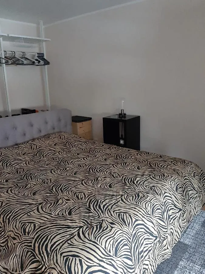 2 Bed/2 Baths In Dusseldorf Center Next To Kytaro Apartment 0*,