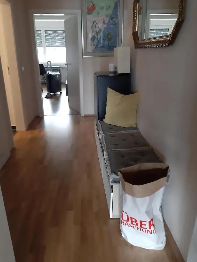 2 Bed/2 Baths In Dusseldorf Center Next To Kytaro Apartment